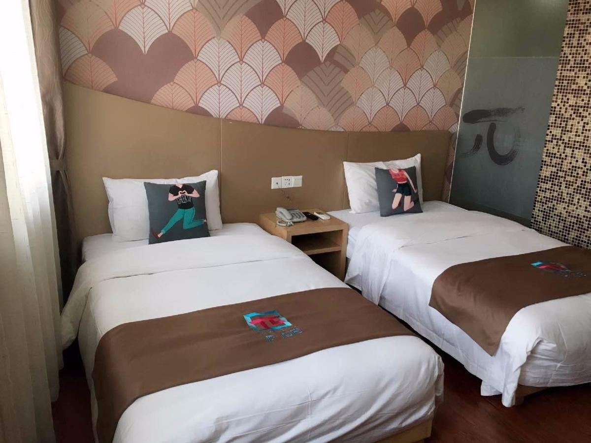 Pai Hotel Zhanjiang Xuwen Exterior photo